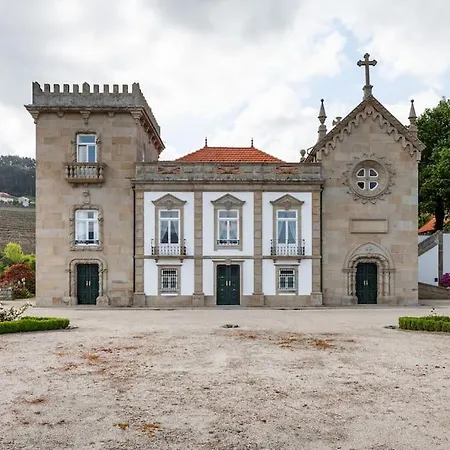 Apartamento Torre Histórica com Piscina- Casa de Sequeiros