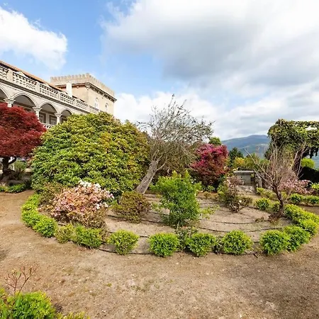 Torre Histórica com Piscina- Casa de Sequeiros Baião