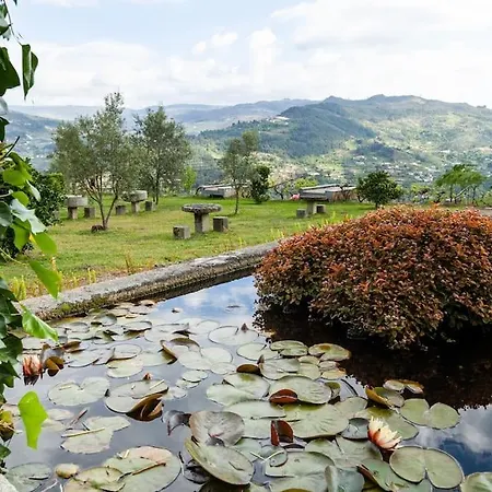 Torre Histórica com Piscina- Casa de Sequeiros Apartamento