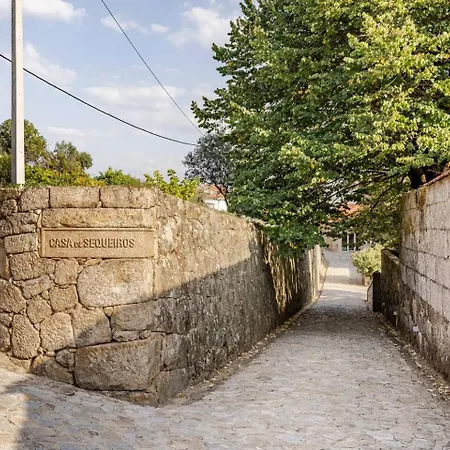 Romantic Historic Tower With Pool And Gardens Baião